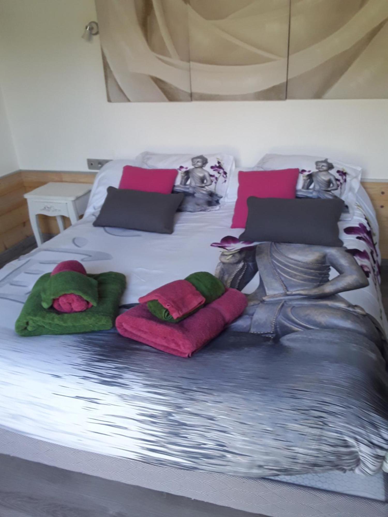 Chambres D'Hotes De L'Orval Thiergeville Esterno foto